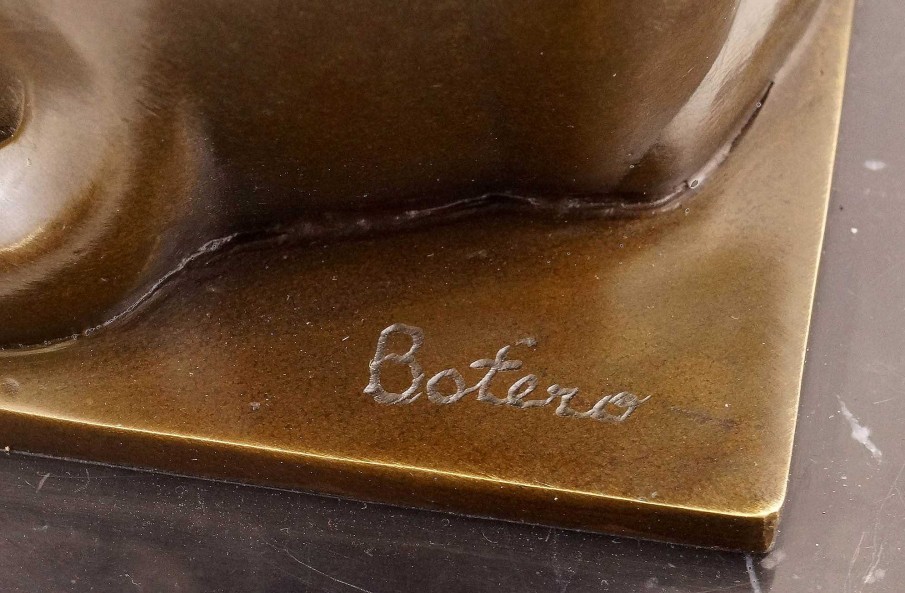 Fernando Botero Fernando Botero - Fat Cat - Bronze Sculpture - Signed Contemporary Art