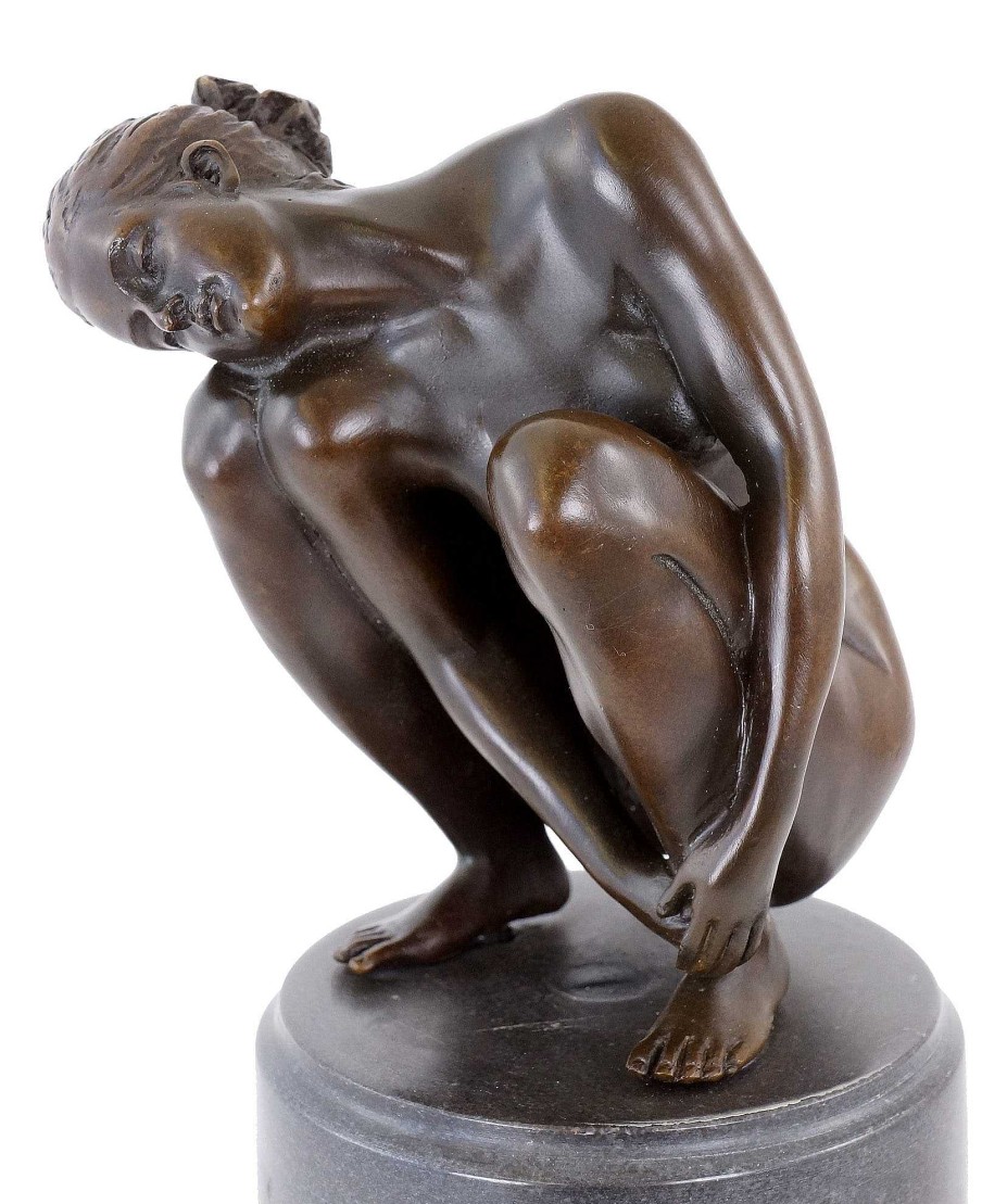 Miguel Fernando Lopez (Milo) Erotic Nude Bronze Figurine - The Squatting Woman - Sign. Milo Erotic Nudes - Vienna Bronze