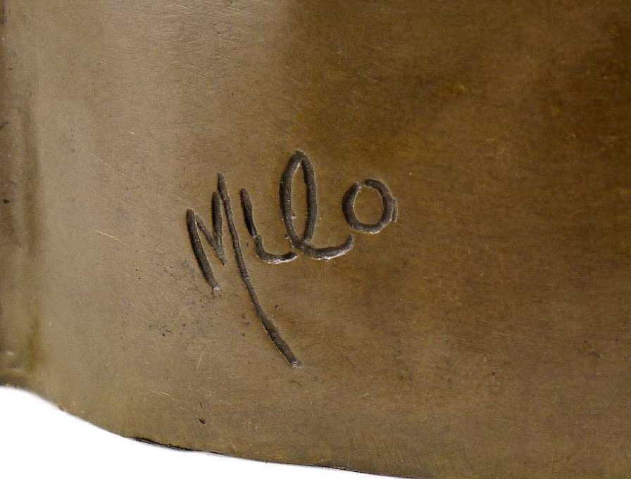 Miguel Fernando Lopez (Milo) Bronze Figure - Moai Head On Easter Island - Sign. Milo Contemporary Art