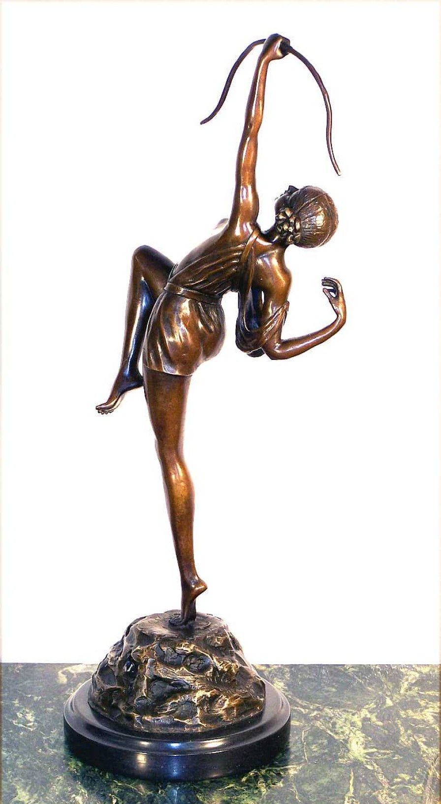 Kunst & Ambiente Art Deco Bronze Statue - Diana With Bow - Signed Pierre Le Faguays Art Deco Figurines