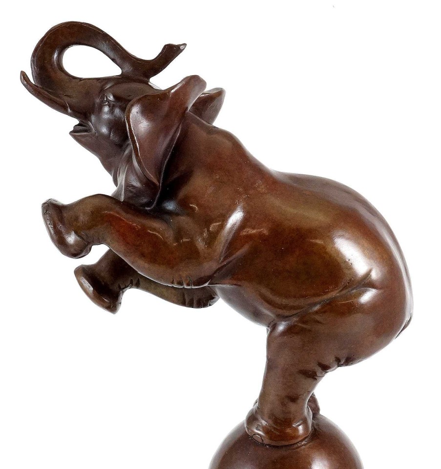 Rembrandt Bugatti Bronze Animal Sculpture - Elephant On Ball - Sign. Bugatti Animal Sculptures